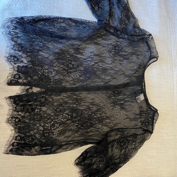 H&M black lace top - Picture 2 of 2